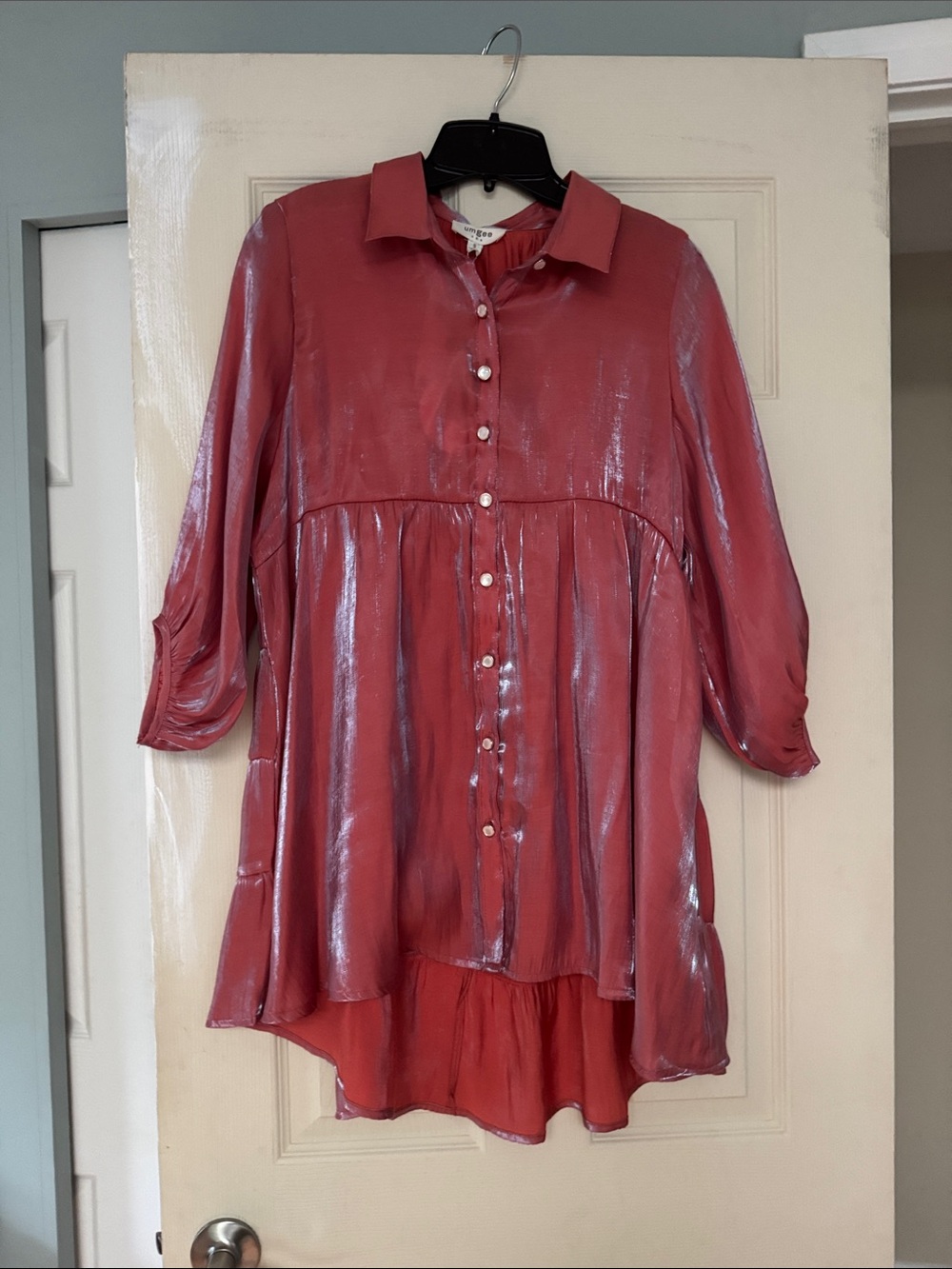 Umgee Metallic Coral Button-Front Babydoll Blouse Small